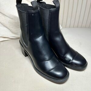 H&M Black Chelsea Heeled Boots